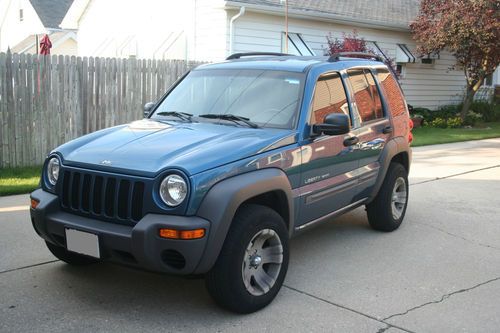 2003 jeep liberty sport sport utility 4-door 3.7l