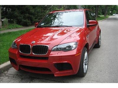 11 Luxury SUV Warranty V-8 32K Miles, US $67,249.00, image 2