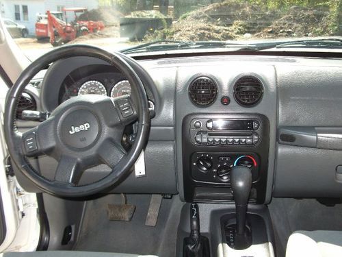 2006 Jeep Liberty Sport, image 8