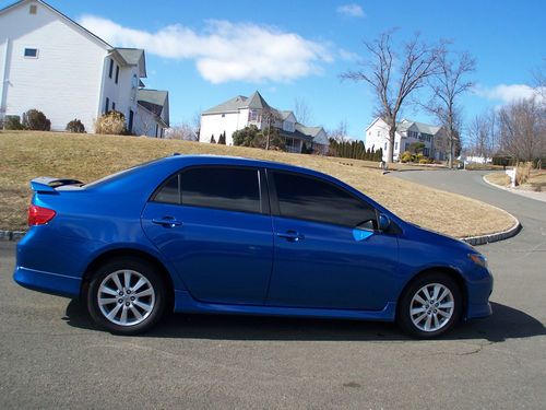 2009 toyota corolla s sedan 4-door 1.8l 5 speed