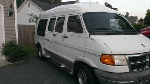 2000 dodge ram 1500 van base standard passenger van 3-door 5.2l