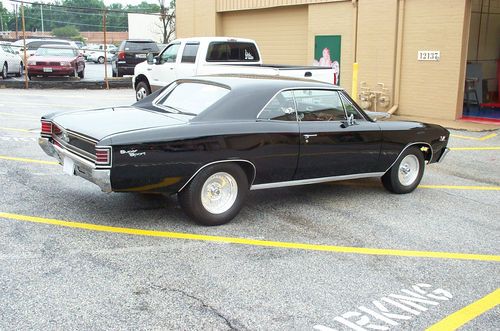 Beautiful 1967 Black Chevelle, image 2