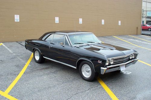 Beautiful 1967 Black Chevelle, image 3