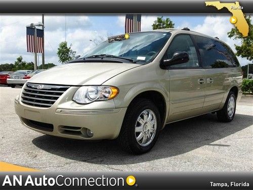 Chrysler town &amp; country lwb limited with gps navigation &amp; dvd 27k miles