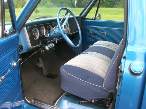 Chevrolet Chevy C-20 long bed 3/4 ton 2WD blue same family since 1969 auto trans, image 4