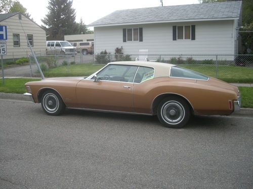 1971 buick riviera  vintage gorgeous golden classic beauty