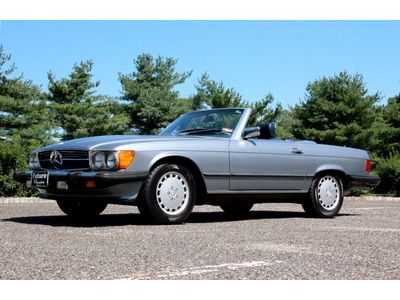 Nice 87 560sl two tops good condition great driver cold ac nice conv fun car !