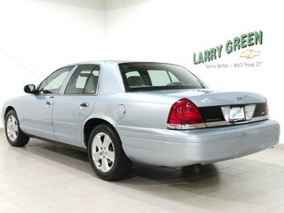 Flex Fuel Ethanol 4.6L V8 Blue Sedan New Tires Leather Seats Cruise Controls CD, image 6