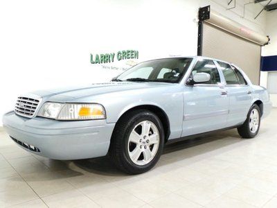 Flex Fuel Ethanol 4.6L V8 Blue Sedan New Tires Leather Seats Cruise Controls CD, image 9