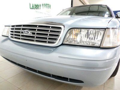 Flex Fuel Ethanol 4.6L V8 Blue Sedan New Tires Leather Seats Cruise Controls CD, image 14