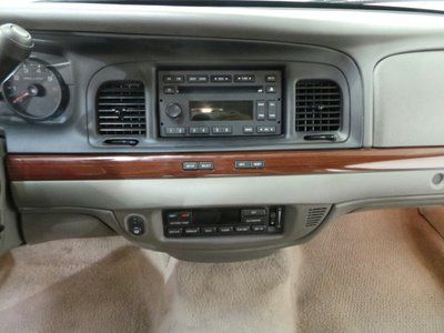 Flex Fuel Ethanol 4.6L V8 Blue Sedan New Tires Leather Seats Cruise Controls CD, image 20