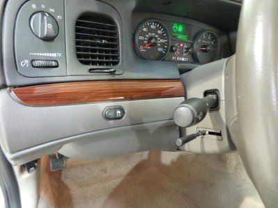 Flex Fuel Ethanol 4.6L V8 Blue Sedan New Tires Leather Seats Cruise Controls CD, image 31