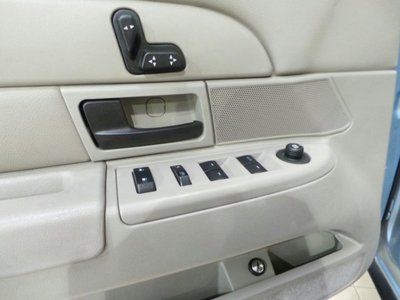 Flex Fuel Ethanol 4.6L V8 Blue Sedan New Tires Leather Seats Cruise Controls CD, image 37