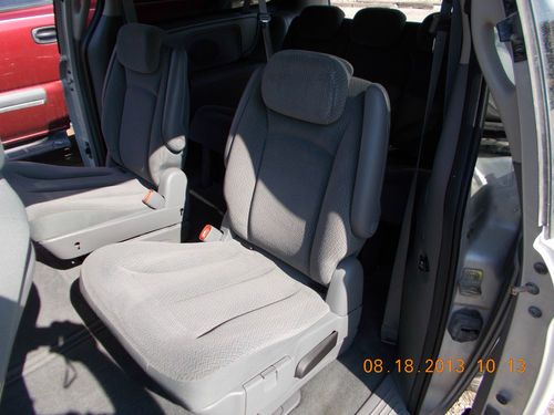 2006 Chrysler Town & Country Touring Mini Passenger Van 4-Door 3.8L, image 4