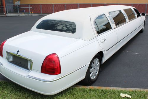 2005 Lincoln Towncar Limo, Limousine, 81k miles, Rebuilt title, FL, Low reserve!, image 7