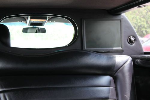 2005 Lincoln Towncar Limo, Limousine, 81k miles, Rebuilt title, FL, Low reserve!, image 16