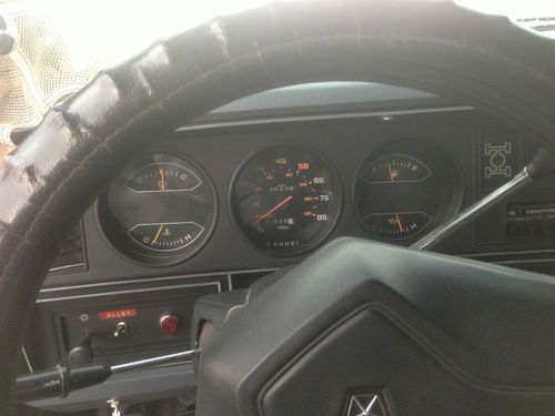 ** Dodge Ramcharger 1500 white 4x4, image 3