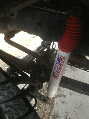 ** Dodge Ramcharger 1500 white 4x4, image 6