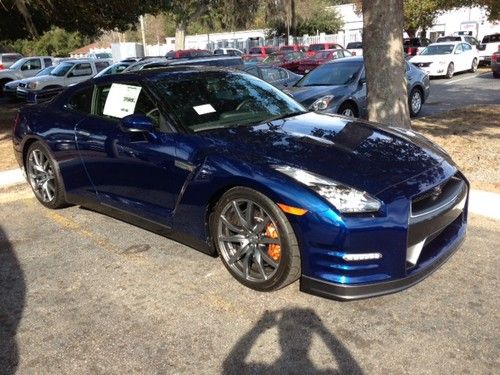 2014 NISSAN GTR-- PEARL WHITE/RED, US $97,950.00, image 6