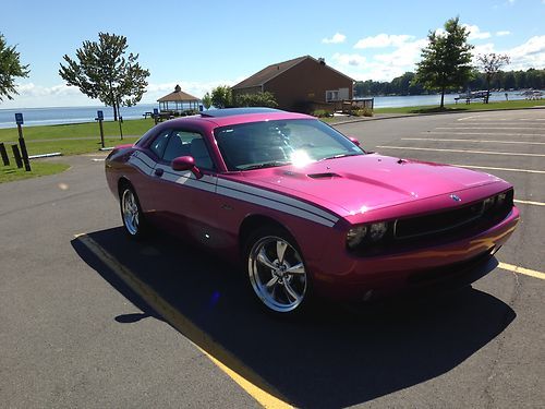 2010 dodge challenger r/t 40th anniversary furious fushcia