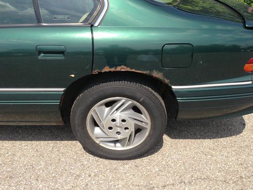 1995 Pontiac Bonneville SE Sedan 4-Door 3.8L (492136), image 8