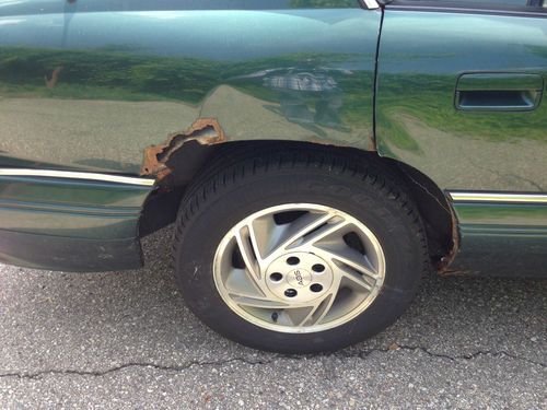 1995 Pontiac Bonneville SE Sedan 4-Door 3.8L (492136), image 9