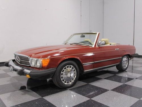 Rare burgundy on tan w/removable color-matched hardtop, great driver!