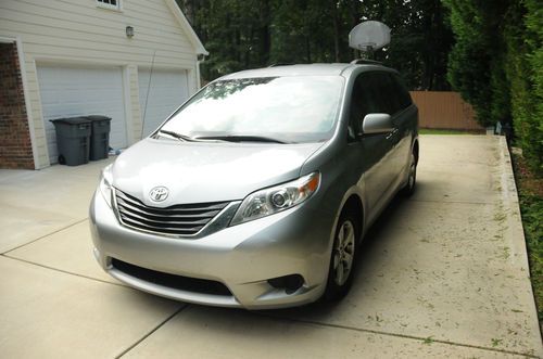 2011 Toyota Sienna LE Mini Passenger Van 5-Door 2.7L, US $24,990.00, image 4