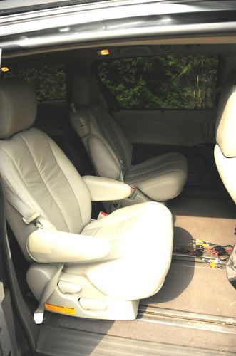 2011 Toyota Sienna LE Mini Passenger Van 5-Door 2.7L, US $24,990.00, image 12