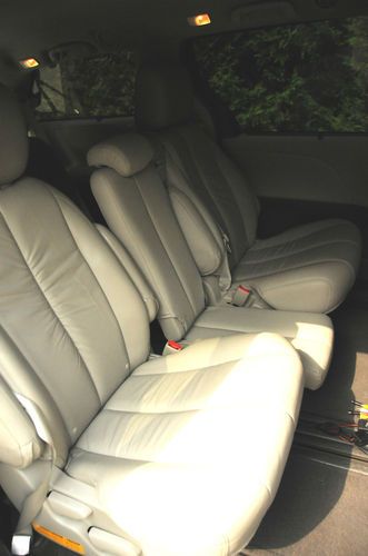 2011 Toyota Sienna LE Mini Passenger Van 5-Door 2.7L, US $24,990.00, image 13