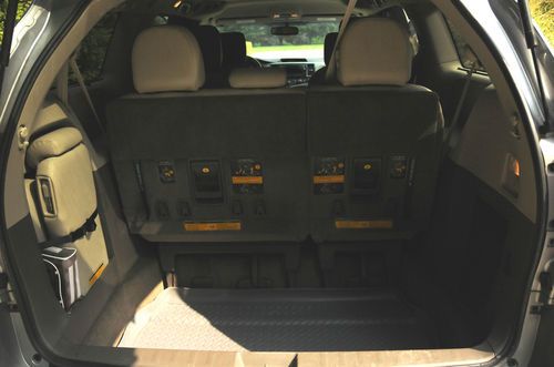 2011 Toyota Sienna LE Mini Passenger Van 5-Door 2.7L, US $24,990.00, image 15