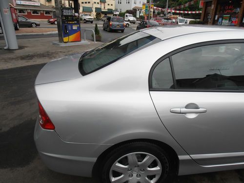 2006 Honda Civic LX Sedan 4-Door 1.8L 37000 Miles Silver Must see, image 7