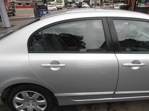 2006 Honda Civic LX Sedan 4-Door 1.8L 37000 Miles Silver Must see, image 8