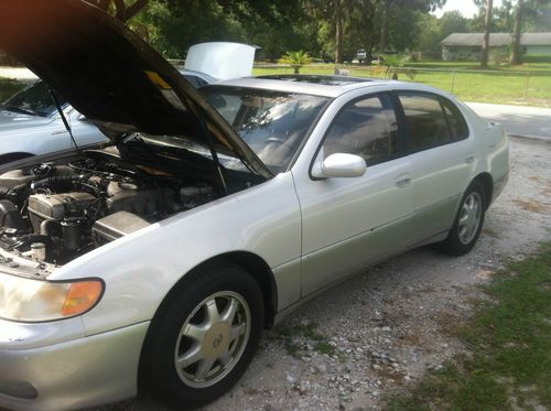 1993 lexus gs 300 parts car. does not run.