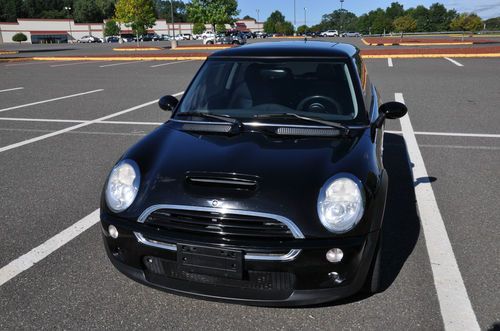 2004 mini cooper s hatchback 2-door 1.6l supercharged no reserve 5 speed panoram