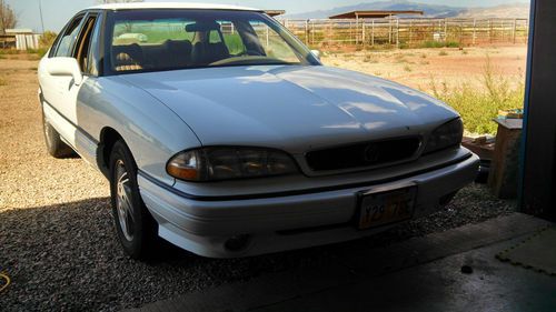 1994 Pontiac Bonneville SE Sedan 4-Door 3.8L, US $2,500.00, image 2