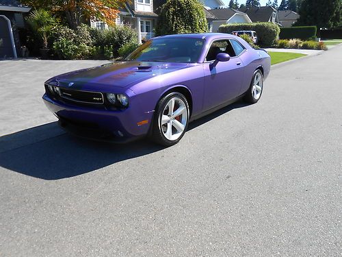 Plum crazy dodge challenger srt 2010 5700 miles brand new condition