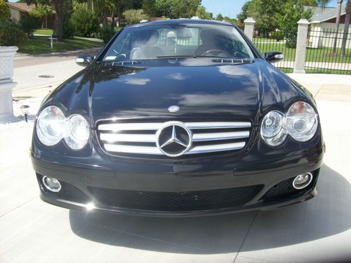 Immaculate 2008 mercedes benz sl 550 roadster convertible  black beauty