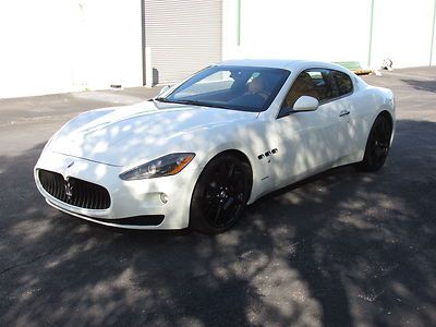 2008 maserati grand turismo 2dr coupe white with tan leather low miles ext warra