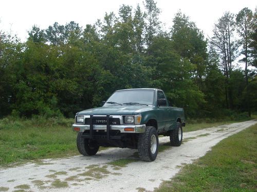 Toyota 4x4 truck tacoma like~ no reserve