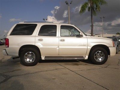 2005 4dr 2wd 6.0l auto white