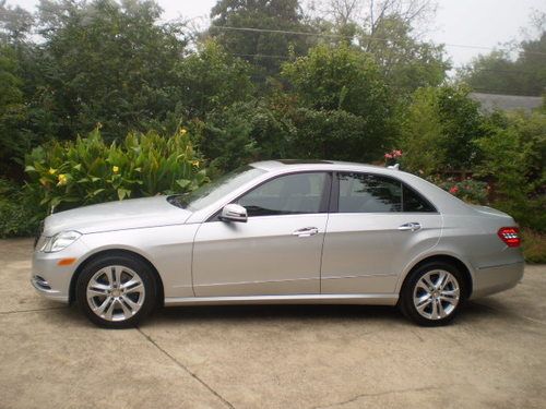 2011 mercedes benz e350 luxury 6,900 miles