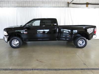 4X4 Crew Cab Diesel Manual 6.7L black long box needs home 3500 ram, image 2