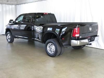 4X4 Crew Cab Diesel Manual 6.7L black long box needs home 3500 ram, image 3