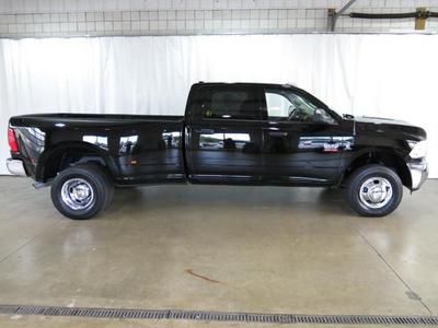 4X4 Crew Cab Diesel Manual 6.7L black long box needs home 3500 ram, image 6