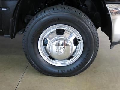 4X4 Crew Cab Diesel Manual 6.7L black long box needs home 3500 ram, image 9