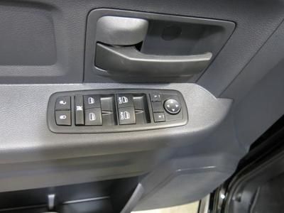 4X4 Crew Cab Diesel Manual 6.7L black long box needs home 3500 ram, image 18