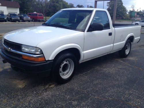 2003 chevrolet s10 base long bed 43k original miles 4.3l vortec 2wd