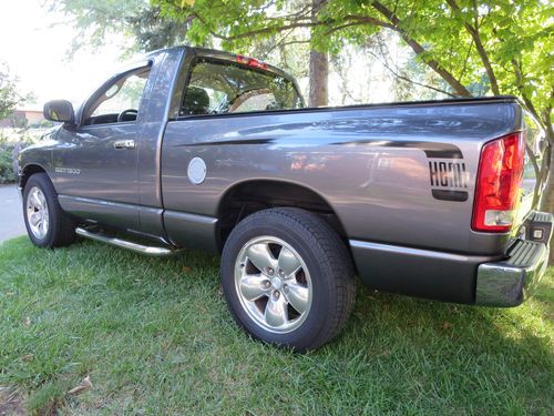 2003 dodge ram 1500 5.7 hemi, regular cab, short bed.