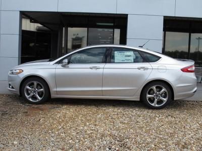 4dr Sdn SE F New 2.5L CD Power Windows Power Door Locks Tilt Wheel AM/FM Stereo, image 6